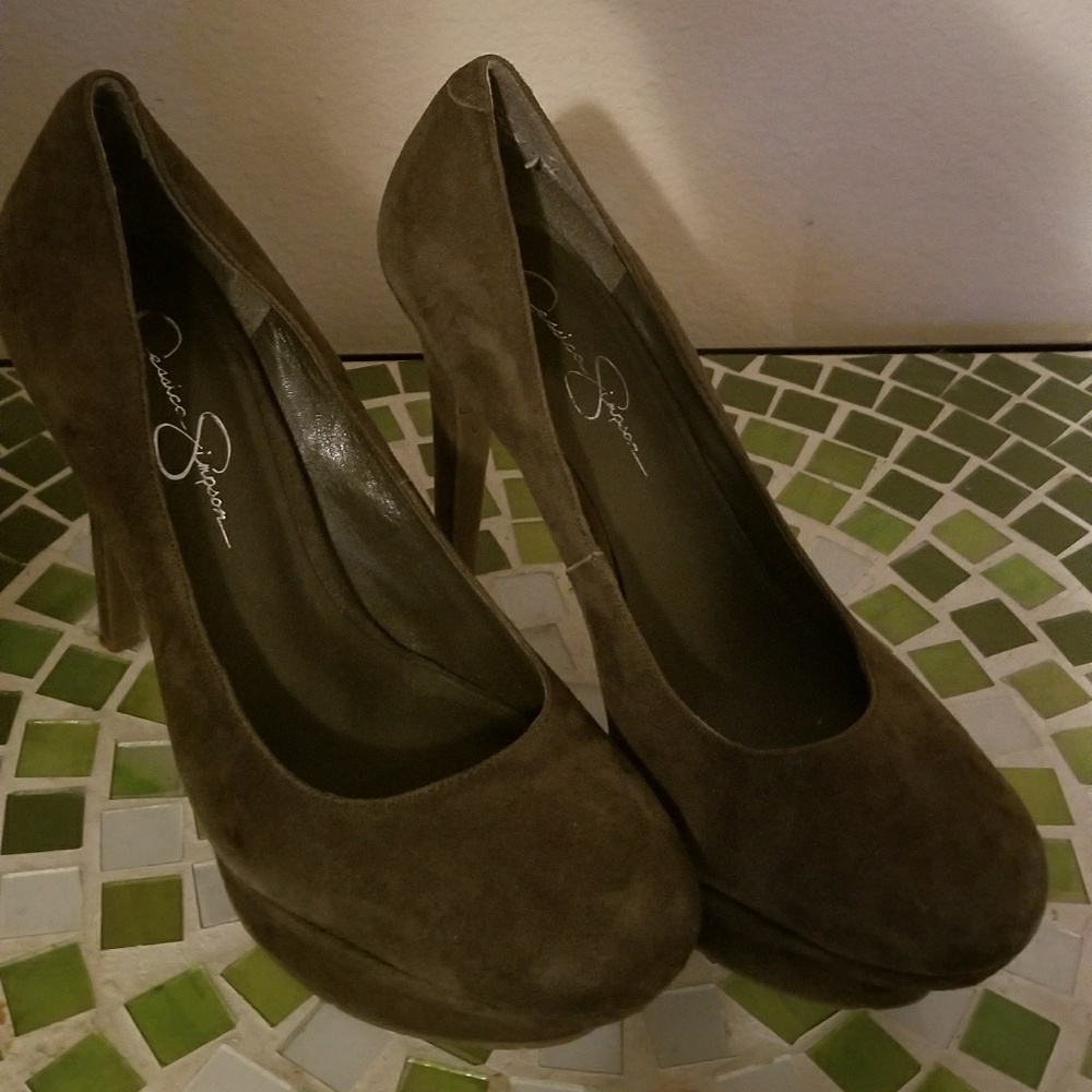 Jessica Simpson heels